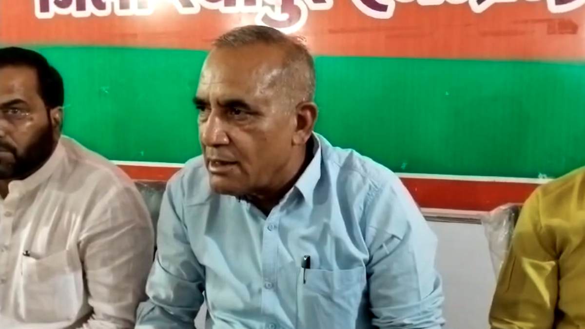 कांग्रेस से इस्तीफे को लेकर रामनिवास रावत बोले- ‘मैं बीजेपी में शामिल हो चुका हूं…समय आने पर दूंगा त्यागपत्र’, जीतू पटवारी के बयान पर भी किया पलटवार