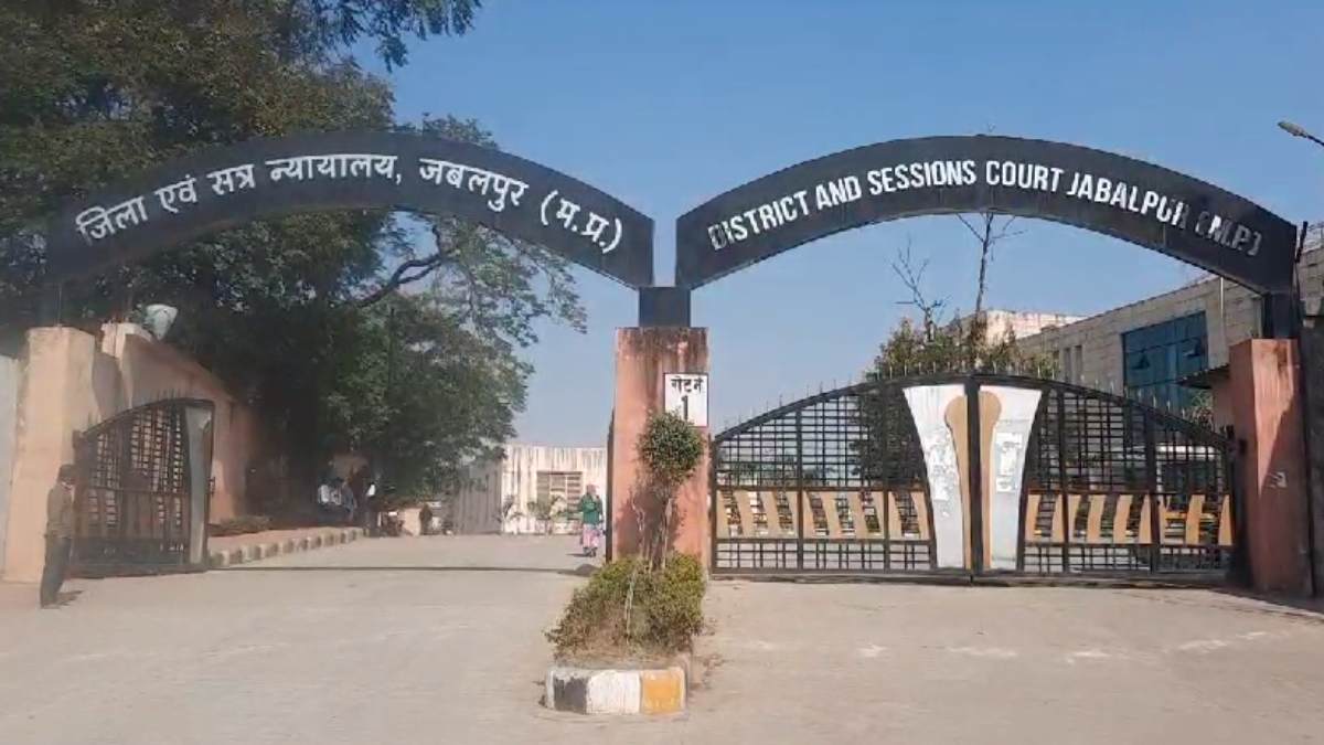 बुजुर्ग की हत्या का मामला: कोर्ट ने आरोपियों को सुनाई  डबल आजीवन कारावास की सजा, घर में घुसकर किया था महिला का मर्डर