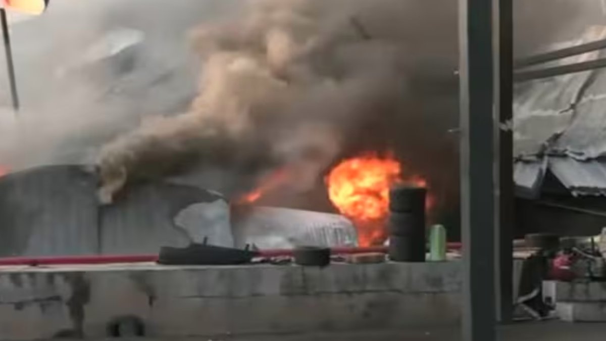 Gujarat Game Zone Fire: राजकोट के गेमिंग जोन में लगी भीषण आग, बच्चों समेत 20 से ज्यादा की मौत, कई लोगों के फंसे होने की आशंका