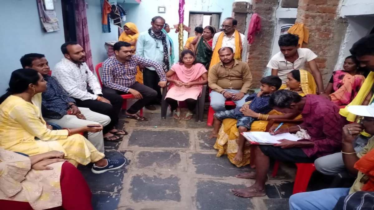 CG NEWS : जिला प्रशासन ने रुकवाया बाल विवाह, वर-वधु पक्ष को दी समझाइश, आप भी इस नंबर पर दे सकते हैं बाल विवाह की सूचना…