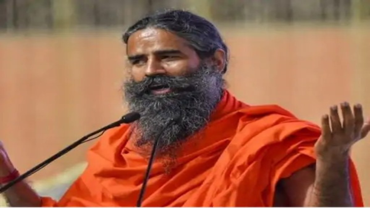 Patanjali Ads Case Update: सुप्रीम कोर्ट से Baba Ramdev को फिर झटका, माफीनामे की मांगी ओरिजिनल कॉपी