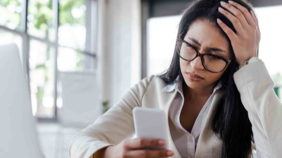 स्मार्टफोन की स्मार्ट केयर है बहुत जरूरी, ये काम करते ही परफॉर्मेंस हो जाएगी पहले से बेहतर