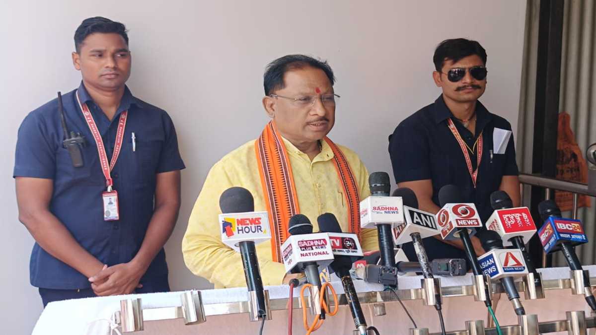 सीएम विष्णुदेव साय ने सोनिया गांधी के बयान पर किया पलटवार, कहा- इनके पास कोई मुद्दा नहीं, चुनाव में कांग्रेस की होने वाली है और दुर्गति …