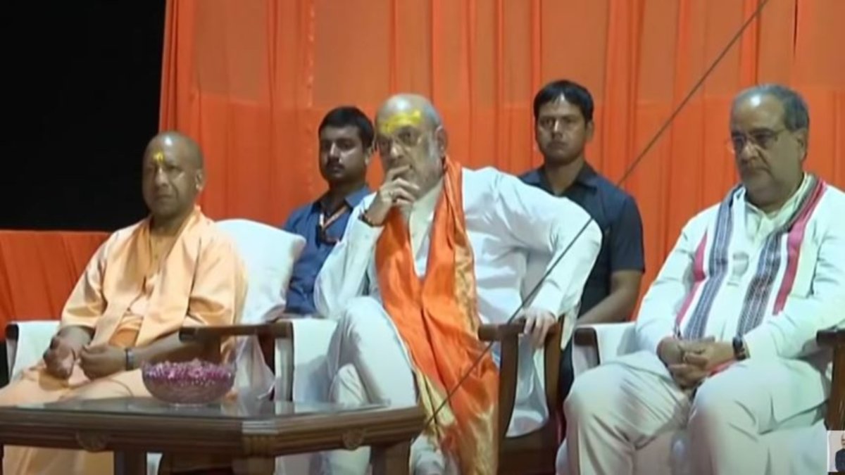 PM मोदी कल वाराणसी में करेंगे रोड शो, 14 मई को करेंगे नामांकन दाखिल, तैयारियों का जायजा लेने पहुंचे अमित शाह और CM योगी