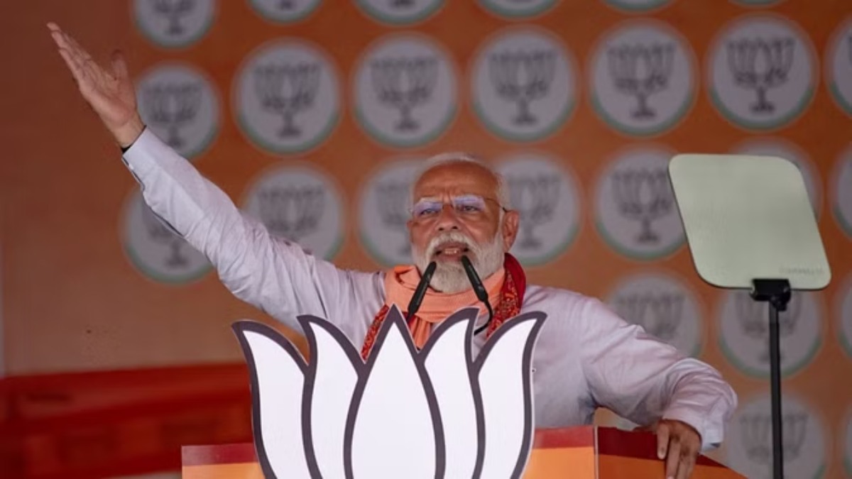 प्रधानमंत्री मोदी का यूपी दौरा: विपक्षी पार्टियों पर जमकर साधा निशाना, कहा- शहजादे का दिल ही टूट गया…