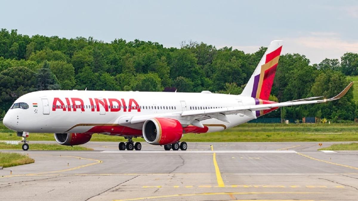 पायलटों को मिल Air India की तरफ से बड़ा तोहफा, जानिए कितने हजार बढ़ाई सैलरी?