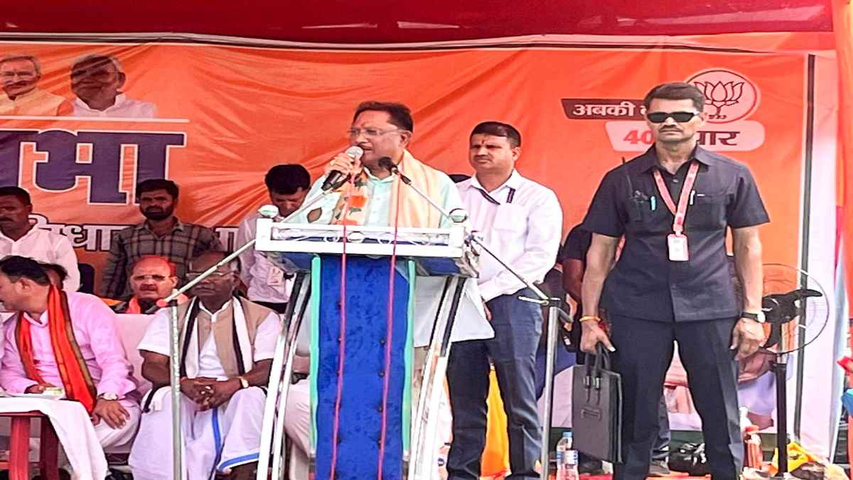 झारखंड में गरजे सीएम विष्णदेव साय, कहा – जेएमएम और कांग्रेस गठबंधन चोर-चोर मौसेरे भाई, छत्तीसगढ़ सहित झारखंड की सभी लोकसभा सीट जीत रही भाजपा