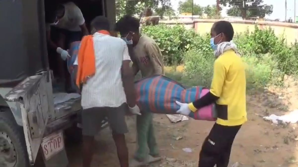 CG BREAKING : छात्रा ने दसवीं में फेल होने के बाद जंगल में लगाई फांसी, घर में पसरा मातम