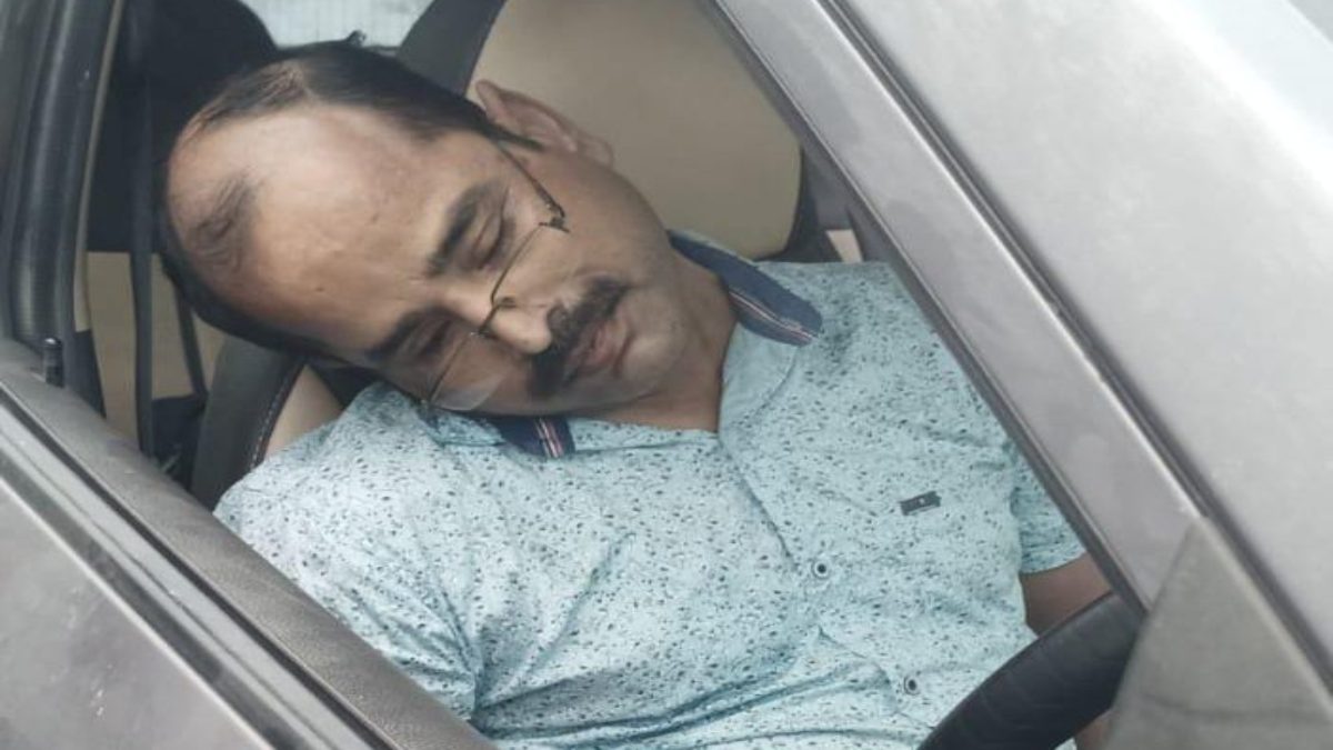 चलते-फिरते मौत का सिलसिला जारी : कार चलाते-चलाते फार्मासिस्ट की टूटी सांसें, क्या वैक्सीन का है साइड इफेक्ट?