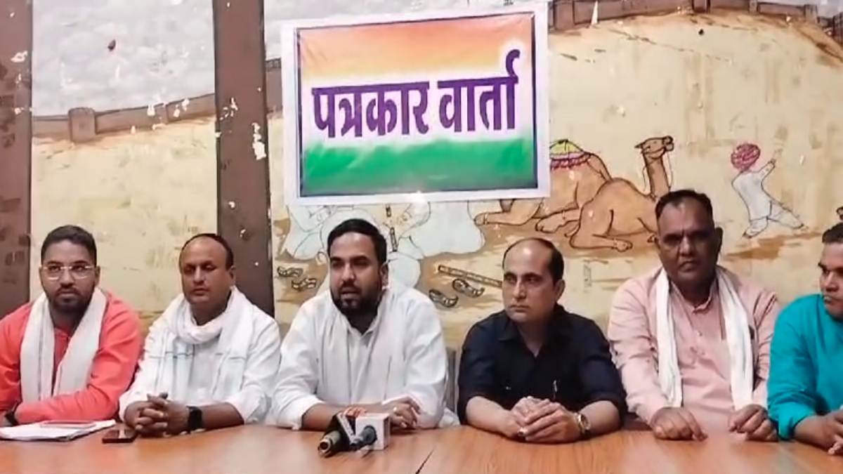 कांग्रेस के पूर्व विधायक ने BJP कार्यकर्ताओं पर लगाए गंभीर आरोप: कलेक्टर से की शिकायत, पोलिंग बूथों पर एक्स्ट्रा CCTV लगाने की मांग