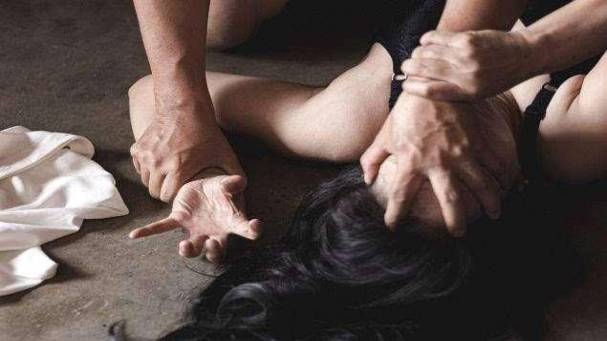 हैवानियत की हदें पार ! विवाहिता को बंधक बनाकर दुष्कर्म, 14 दिनों तक करता रहा रेप, पड़ोसी गिरफ्तार