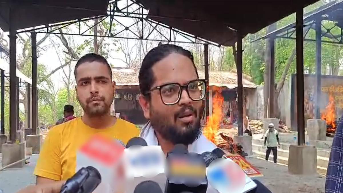 Pune hit-and-run case: जबलपुर में अश्वनी का हुआ अंतिम संस्कार, भाई ने कहा- ऐसी कार्रवाई हो कि किसी और का बच्चा इस तरह की लापरवाही न करें…