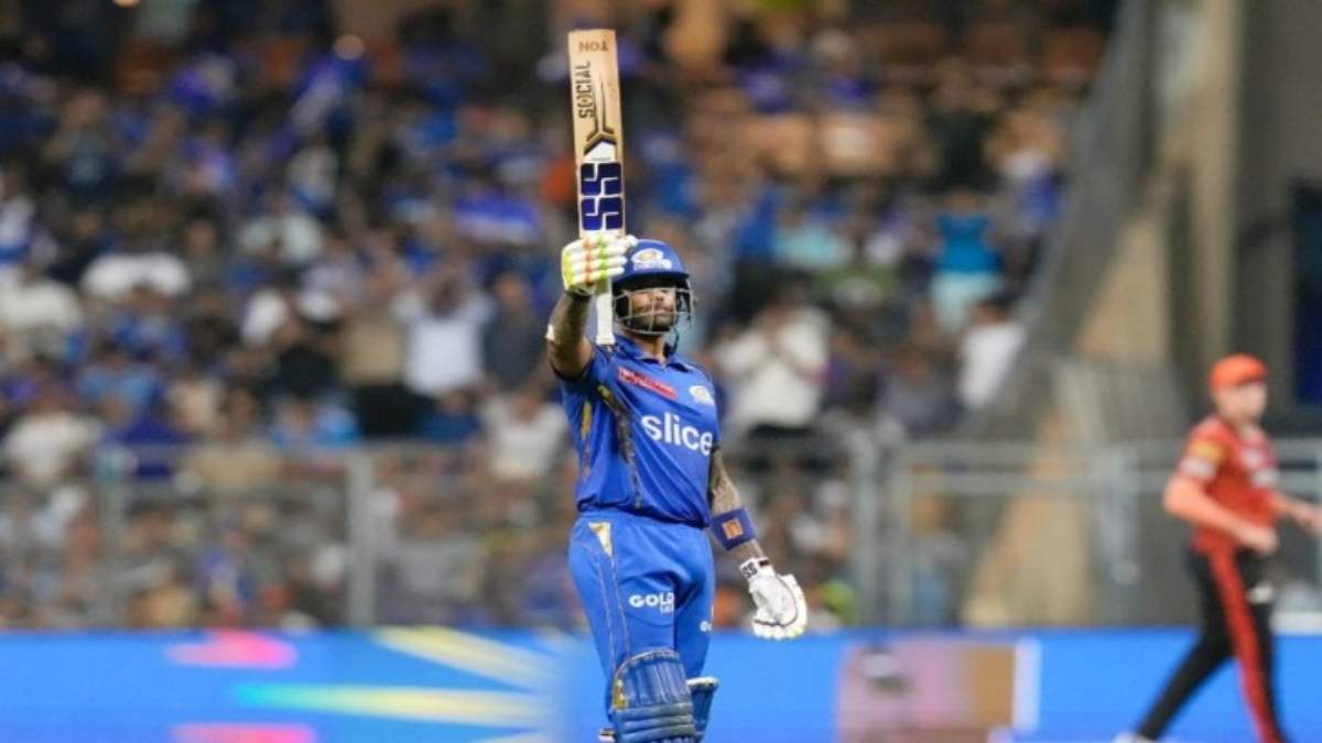 IPL 2024 : मुंबई ने हैदराबाद को 7 विकेट से हराया, सूर्या ने जड़ा शतक, पांड्या और चावला ने लिए 3-3 विकेट
