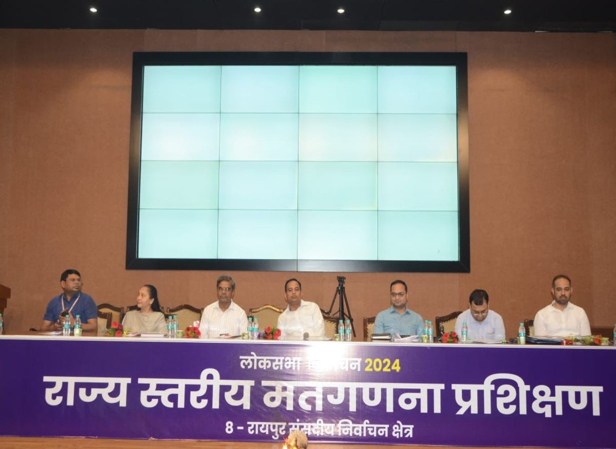 अधिकारियों ने सीखी मतगणना की बारीकियां, प्रशिक्षण स्थल में बनाया गया मतगणना हॉल का मॉडल