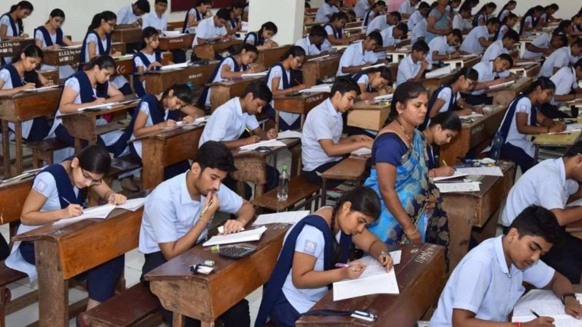 CG BOARD RESULT : छत्तीसगढ़ में 10वीं-12वीं बोर्ड के रिजल्ट जारी, माशिमं अध्यक्ष रेणु पिल्ले ने जारी किया परिणाम