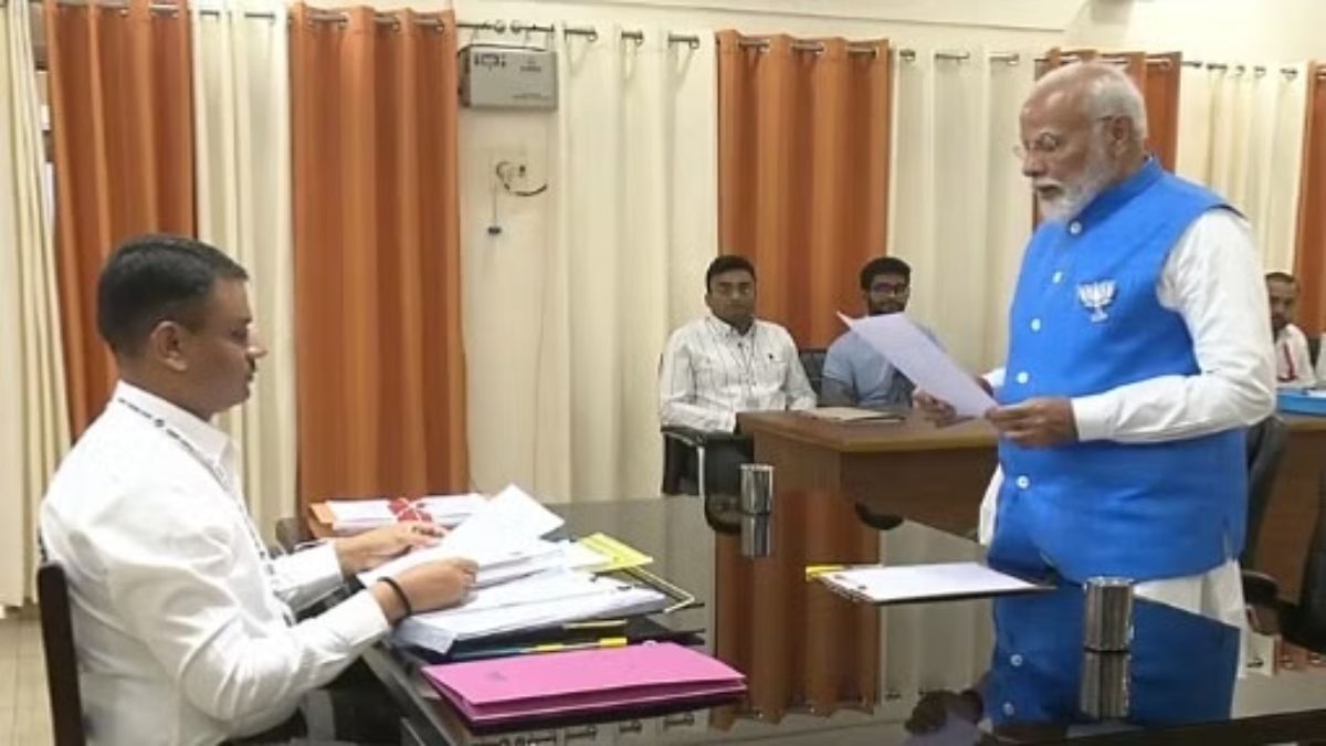 Lok Sabha Election: PM मोदी ने वाराणसी से किया तीसरी बार नामांकन दाखिल, इन राज्यों के CM हुए शामिल