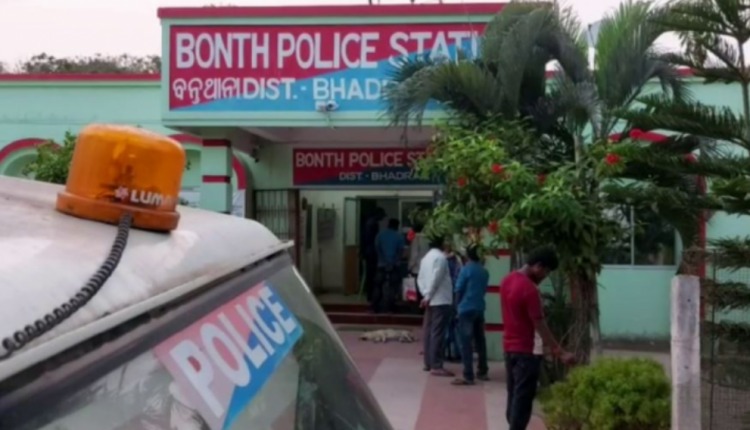 ओडिशा : भद्रक में पिता और बेटे आपस में भिड़े… बेटे की मौत, पिता की हालत गंभीर