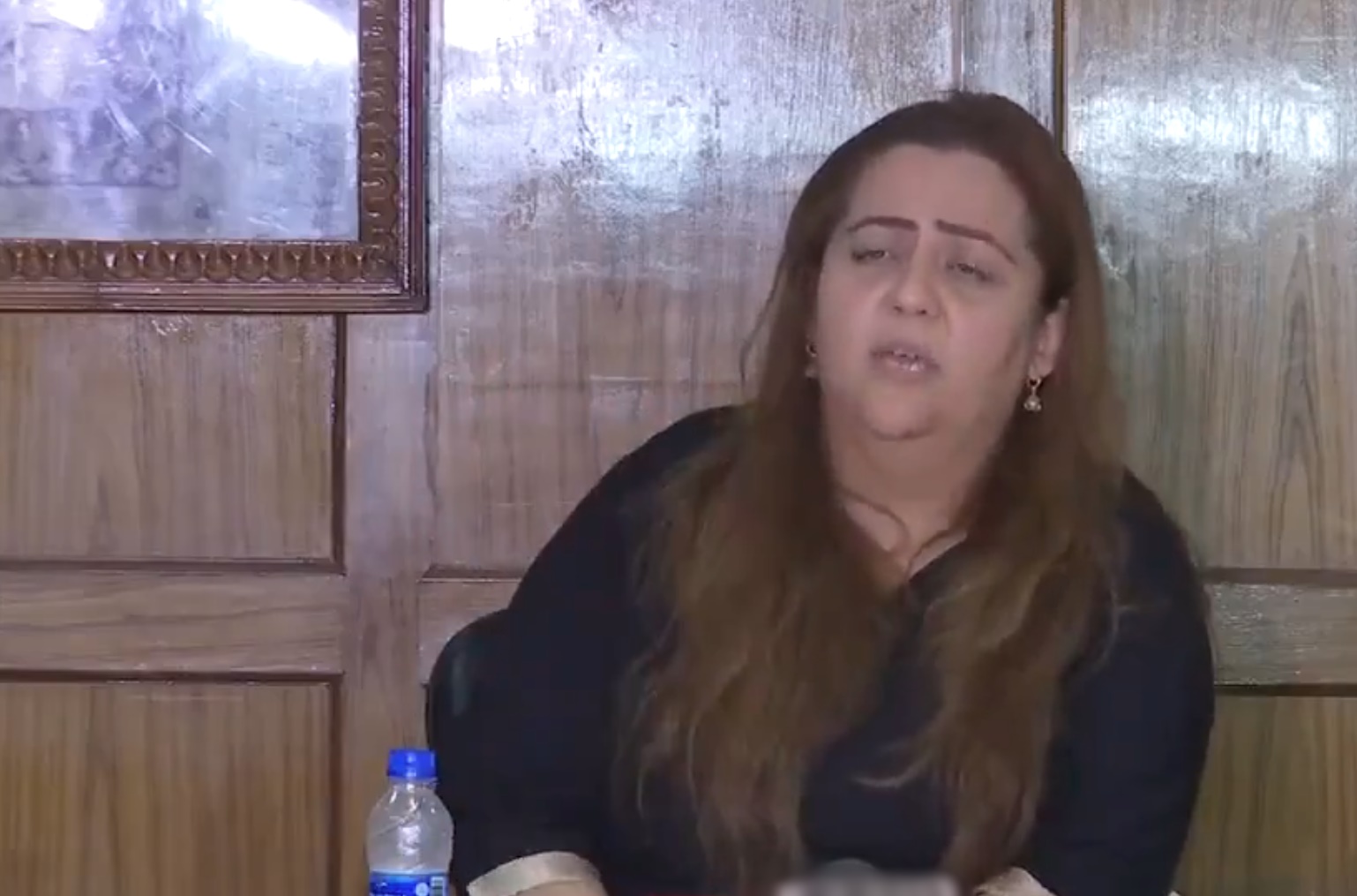 ‘मैं चीखती रही, चिल्लाती रही, बंद कमरे में मेरे साथ..’ राधिका खेड़ा का कांग्रेस नेता पर बड़ा आरोप, जानिए पूरी कहानी महिला नेत्री की जुबानी