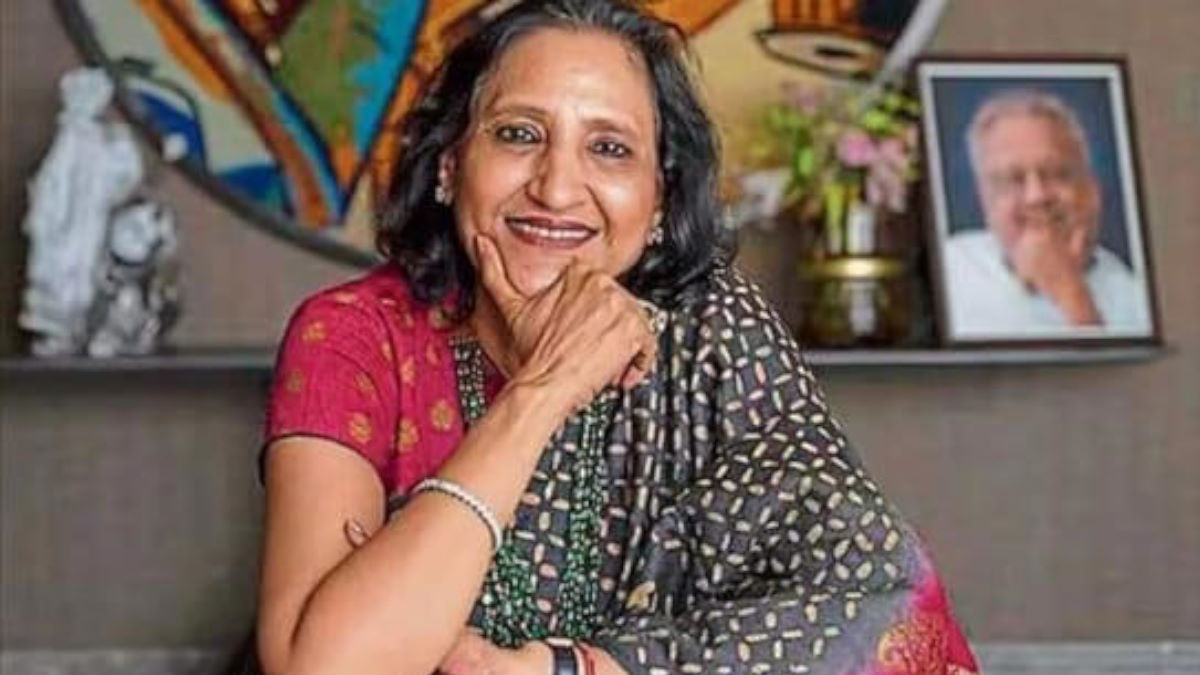 रेखा झुनझुनवाला की कुल संपत्ति इस एक स्टॉक के कारण एक महीने में 2,300 करोड़ रुपए घटी…