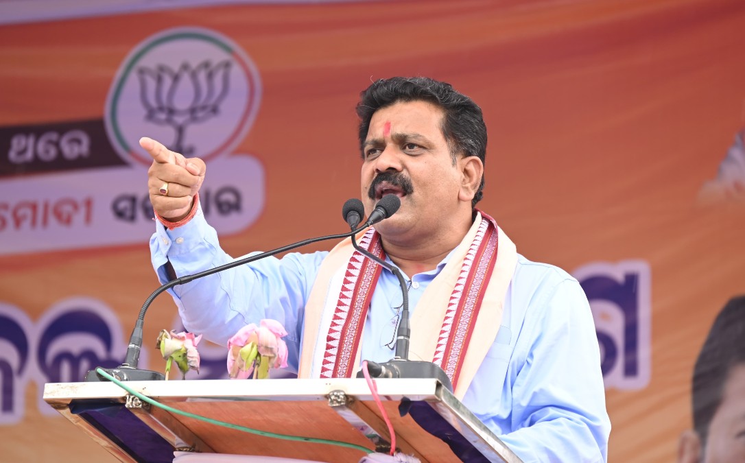 डिप्टी सीएम विजय शर्मा ने Odisha में किया रोड शो, विशाल चुनावी सभा में जनता से की अपील, कहा- ओडिशा भी अपनाए छत्तीसगढ़ मॉडल