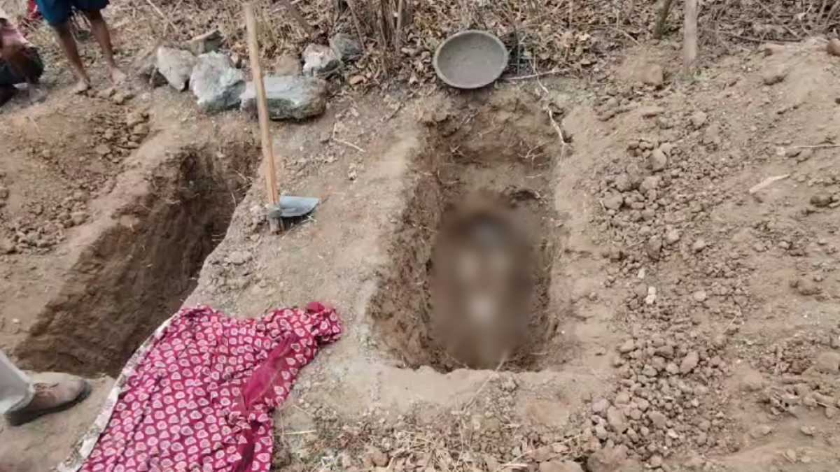 दो बहनों के शव को कब्र खोदकर निकाला: 2 दिन पहले हुई थी मौत, पोस्टमार्टम के बाद फिर दफनाया, ये है पूरा मामला