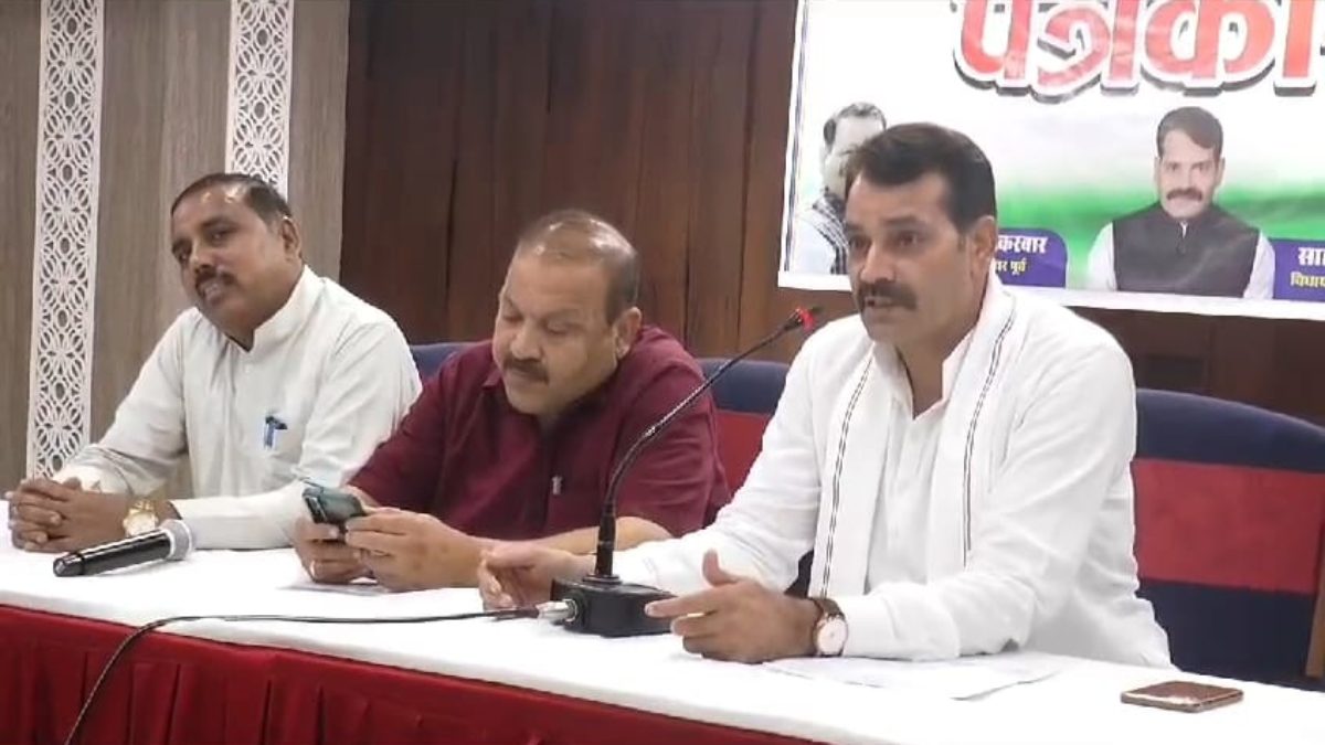 सरकार की जड़ें हिलाएंगे कांग्रेसी विधायक! अवैध खनन के खिलाफ खोला मोर्चा, कहा- शिकायत के बाद भी नहीं हुई कार्रवाई, सड़क से सदन तक करेंगे प्रदर्शन