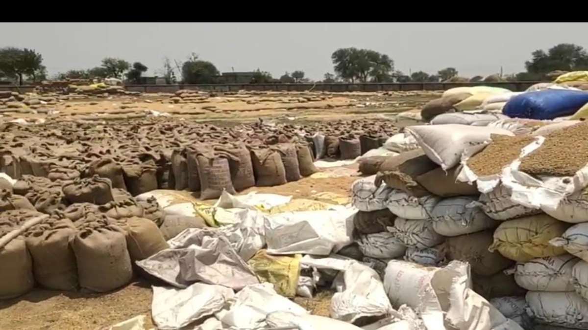 सहकारी समिति में लाखों का गबन, धान खरीदी प्रभारी और कंप्यूटर ऑपरेटर के खिलाफ एफआईआर, जानिए पूरा मामला…