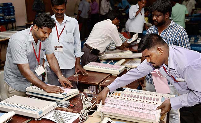 बीस हजार कर्मचारियों के कंधों पर मतगणना की जिम्मेदारी