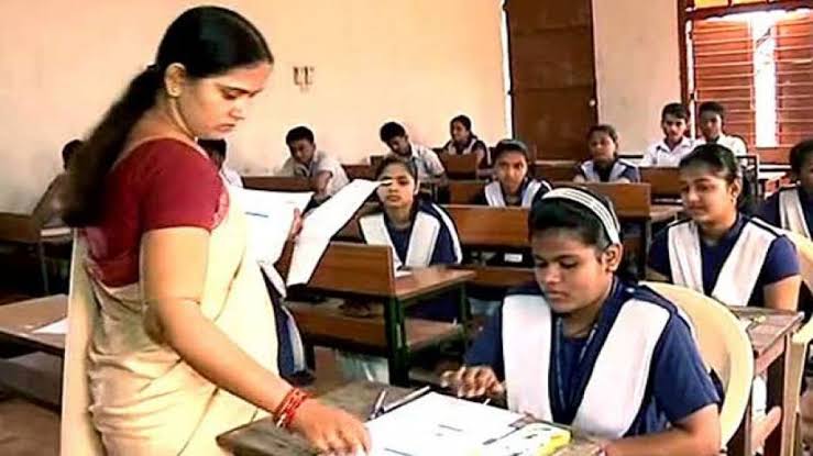 ओडिशा के स्कूलों में सुबह की कक्षाएं बढ़ाई गईं