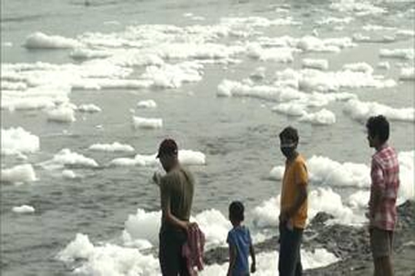 दिल्ली में मानसून के पहले यमुना की सफाई का युद्धस्तर पर शुरू       