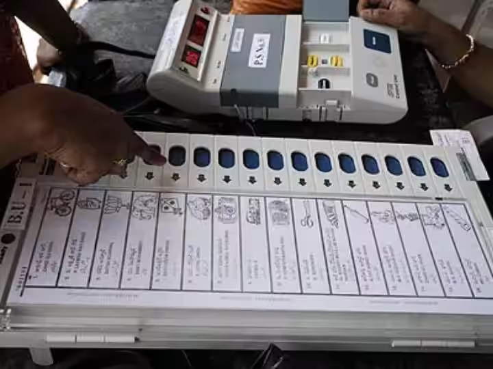 चुनाव परिणाम के बाद क्यों उठने लगे EVM पर सवाल, चुनाव आयोग ने क्या जवाब दिया?