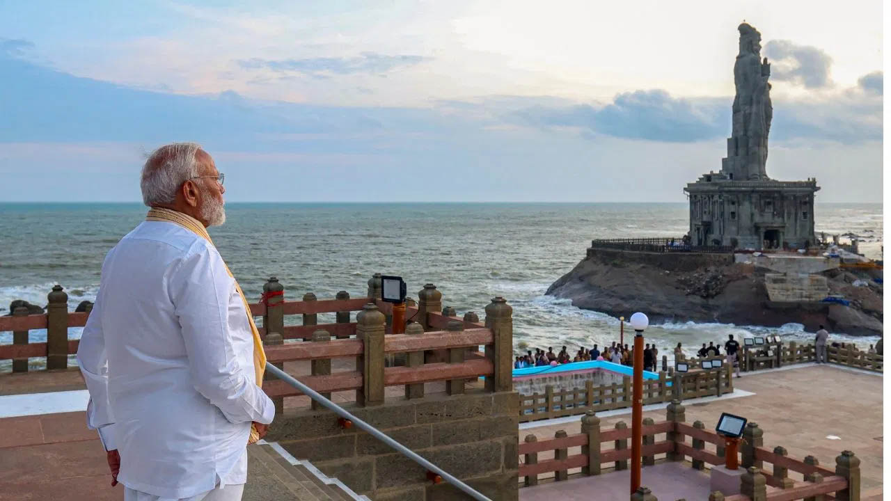 विवेकानंद रॉक मेमोरियल में PM मोदी की 45 घंटे की ध्यान साधना पूरी