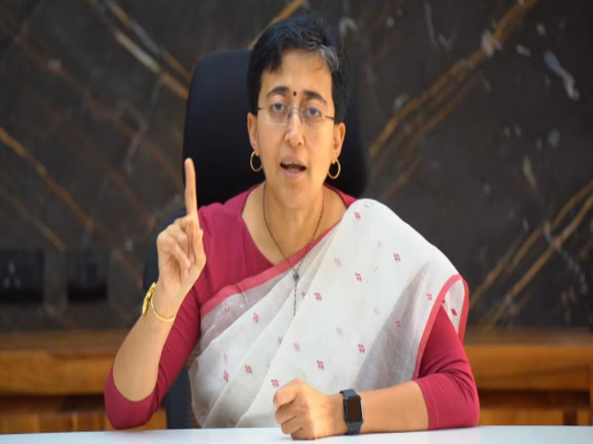 पानी की किल्लत पर तत्काल बैठक बुलाएं LG : आतिशी