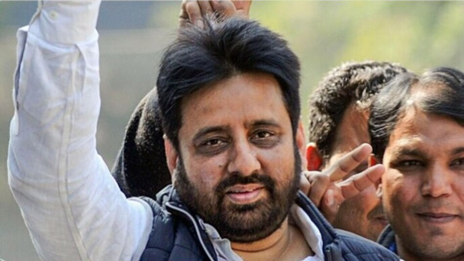 AAP नेता अमानतुल्लाह खान और उनके बेटे को इलाहाबाद हाईकोर्ट से बड़ी राहत