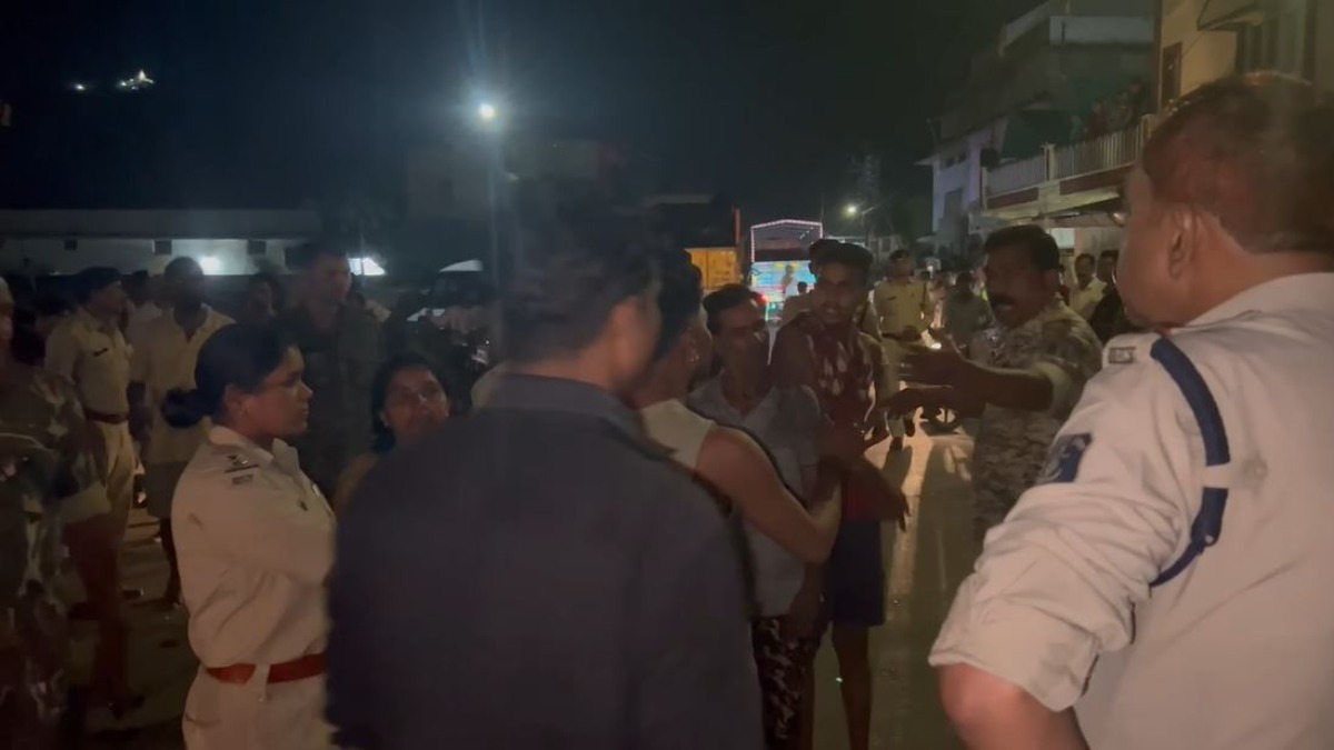 CG में रफ्तार का कहर: ट्रक ने बाइक सवारों को रौंदा, दर्दनाक हादसे में मासूम की मौत, आक्रोशितों ने किया चक्का जाम