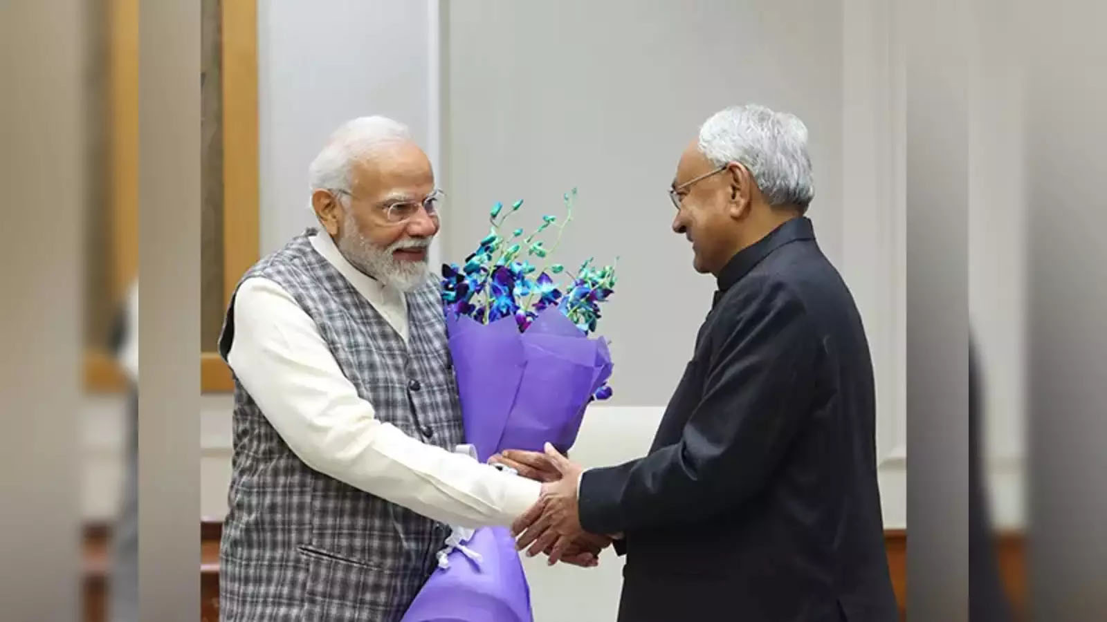 प्रधानमंत्री मोदी से मुलाकात करने PM हाउस पहुंचे नीतीश कुमार