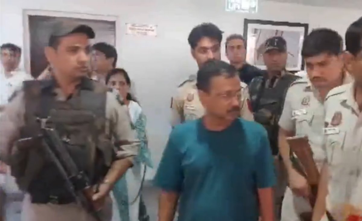 CM केजरीवाल की तबीयत बिगड़ी, CBI की गिरफ्तारी के बाद शुगर लेवल गिरा, देखें VIDEO