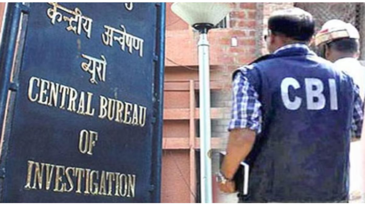 आगरा में CBI की बड़ी कार्रवाई : सीनियर पोस्ट मास्टर और जनसंपर्क निरिक्षक रिश्वत लेते गिरफ्तार