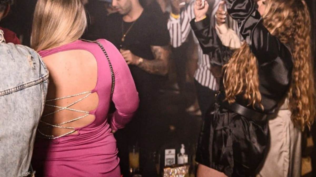 Night Club में छापा: कुछ बेहोश तो कुछ नशे में झूमते मिले युवक-युवती, कार्रवाई से मचा हड़कंप