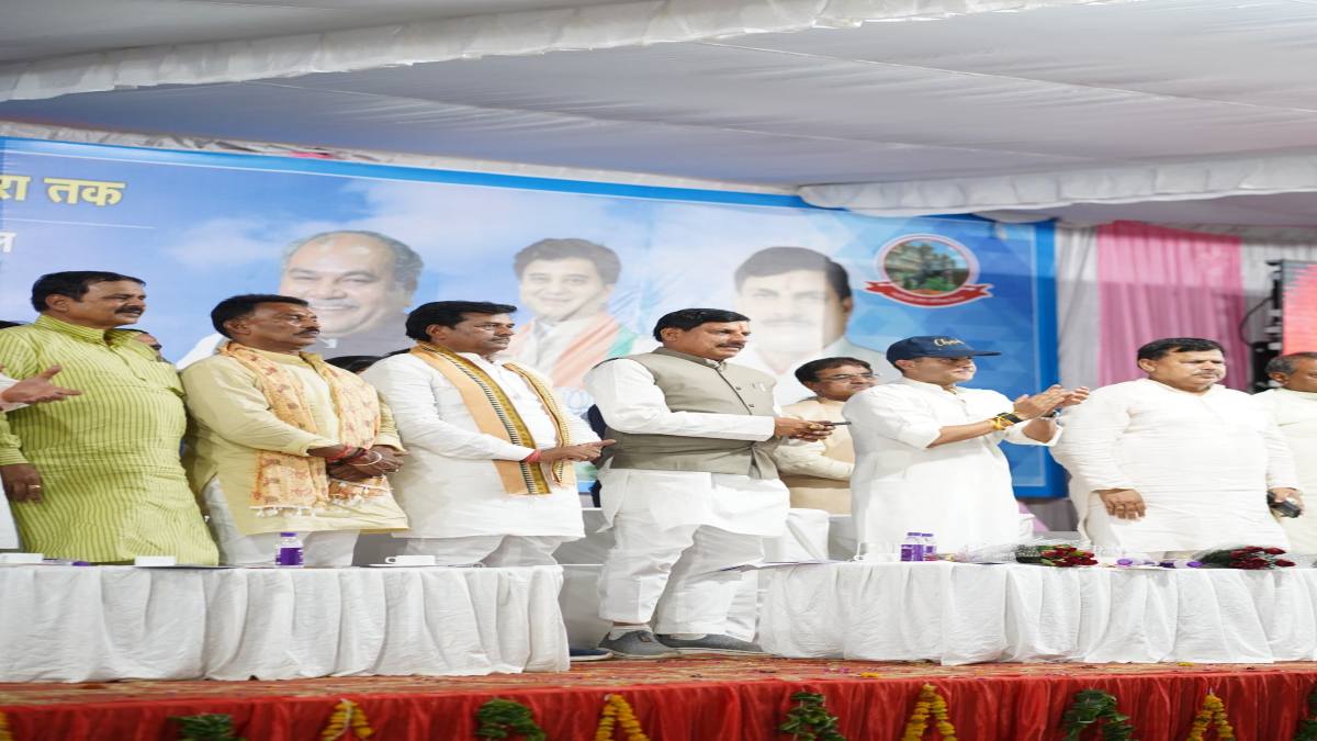 सीएम मोहन ने ग्वालियर को दी 179 करोड़ की सौगात, जल गंगा संवर्धन अभियान के तहत किया श्रमदान, कहा- प्रकृति के संरक्षण में मिलेगी गति