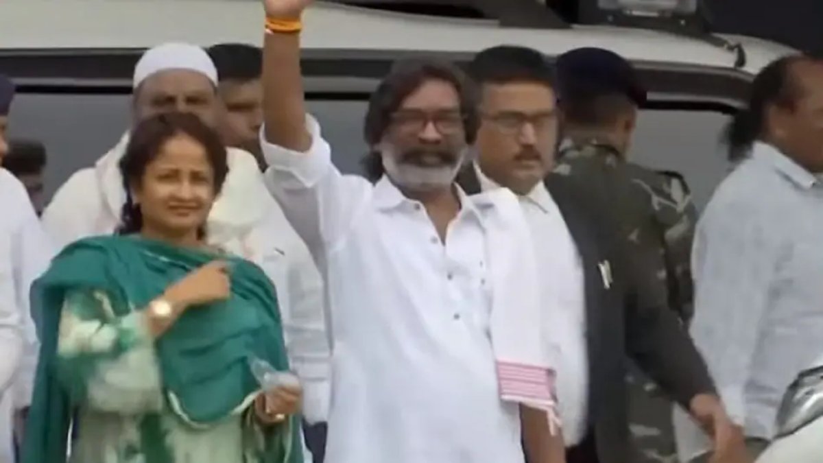 Hemant Soren: पांच महीने बाद रांची जेल से रिहा हुए हेमंत सोरेन, जमीन घोटाले में HC से मिली थी जमानत