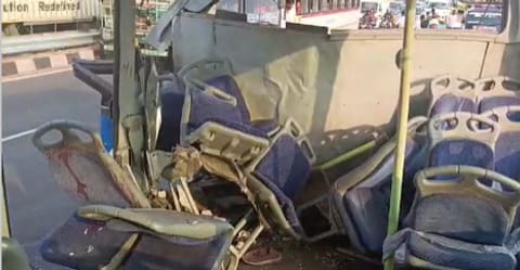 कटक के बाहरी इलाके में ट्रक ने बस को मारी टक्कर, 9 घायल और 5 की हालत गंभीर