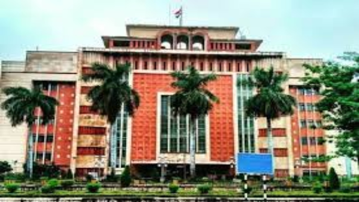 MP में वन विभाग का बड़ा कारनामा: अब 6592 वनरक्षकों से 165 करोड़ रुपए वसूलेगी सरकार, जानें क्या है पूरा मामला 
