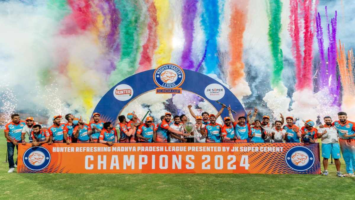 MPL Final Match: मध्यप्रदेश लीग सिंधिया कप की पहली चैंपियन बनी जबलपुर लायंस, भोपाल लेपर्ड्स को 33 रनों से हराया, इनके सिर सजी ऑरेंज और पर्पल कैप