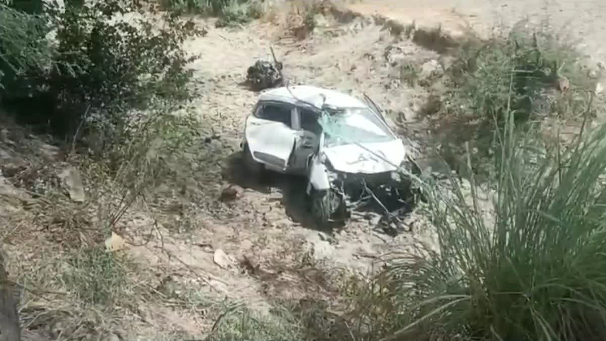 Mathura में भीषण सड़क हादसे में 3 की मौत, CM योगी ने जताया दुख