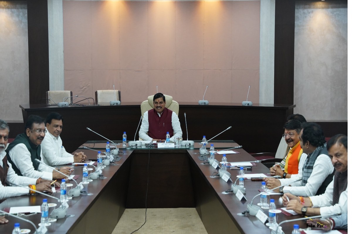 Mohan Cabinet Meeting: मानसून सत्र से पहले मोहन कैबिनेट की बड़ी बैठक आज, कई अहम प्रस्तावों पर लग सकती है मुहर