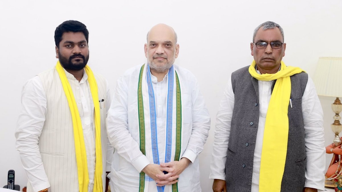 Paper Leak: बेदीराम के बाद OP Rajbhar की मुश्किलें बढ़ना तय ! BJP ने लिया ये फैसला