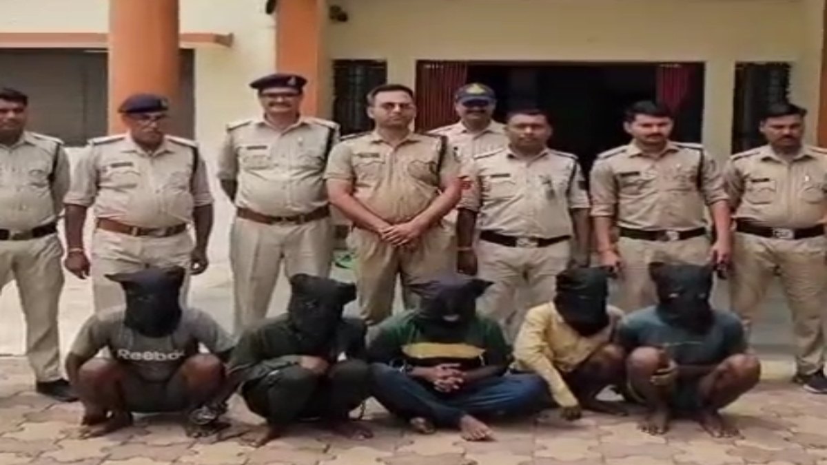 डकैती से पहले गैंग चढ़ा पुलिस के हत्थे: व्यापारी के घर लूट का बना रहे थे प्लान, पांच आरोपियों को ऐसे किया गिरफ्तार 