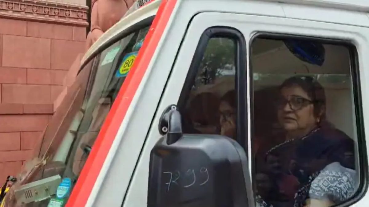 Breaking: छत्तीसगढ़ से राज्यसभा सांसद फूलो देवी नेताम संसद में हुईं बेहोश, अस्पताल में भर्ती – Phulo Devi Netam