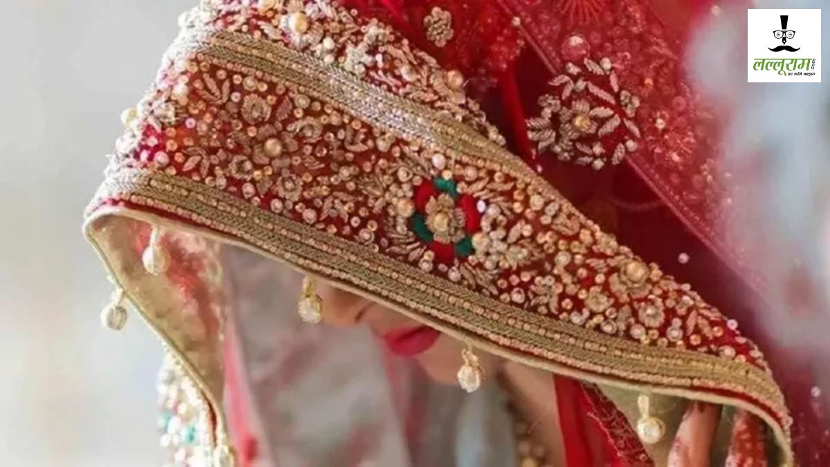 प्रोफेसर के साथ मोए-मोए हो गया: शादी के 14 साल बाद पत्नी की पता चली ऐसी बात, उड़ गए होश, दर्ज कराई FIR